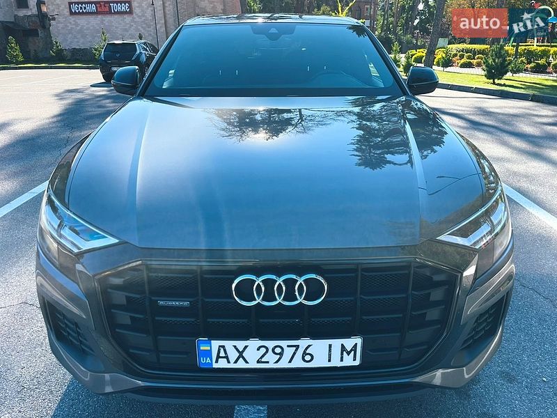 Позашляховик / Кросовер Audi Q8 2020 в Харкові