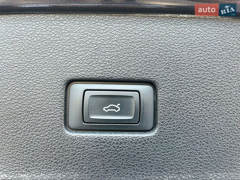 Позашляховик / Кросовер Audi Q8 2020 в Харкові