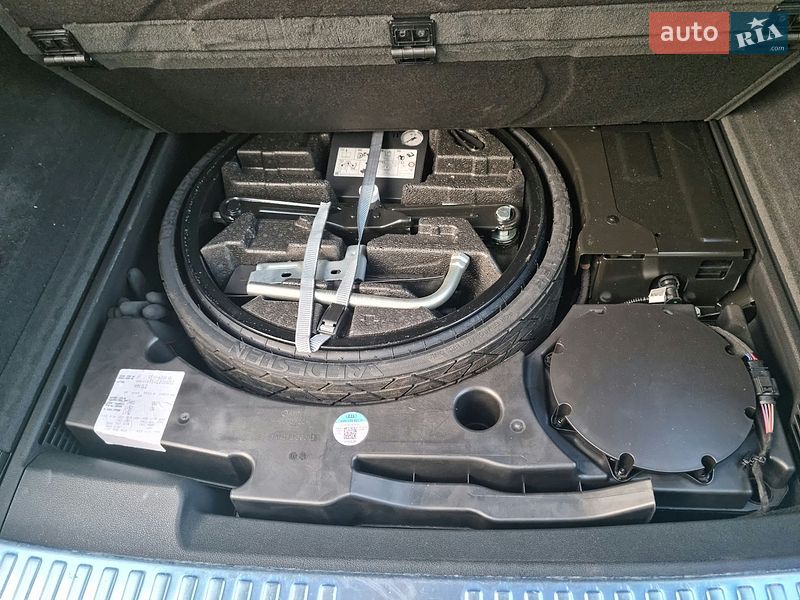 Внедорожник / Кроссовер Audi Q8 2020 в Киеве