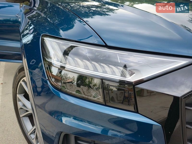 Внедорожник / Кроссовер Audi Q8 2020 в Киеве