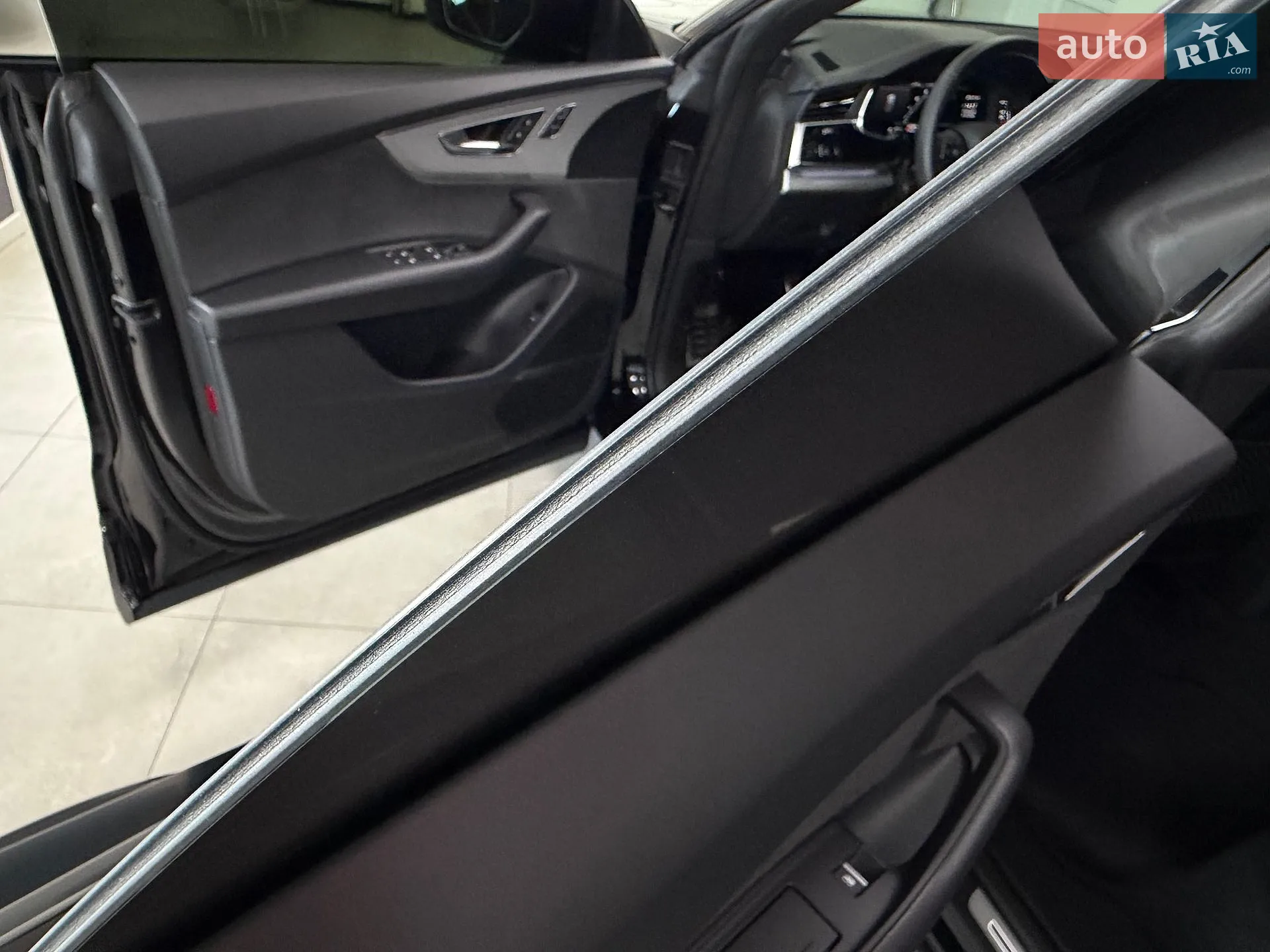 2024 Audi Q8 - мініатюра 47
