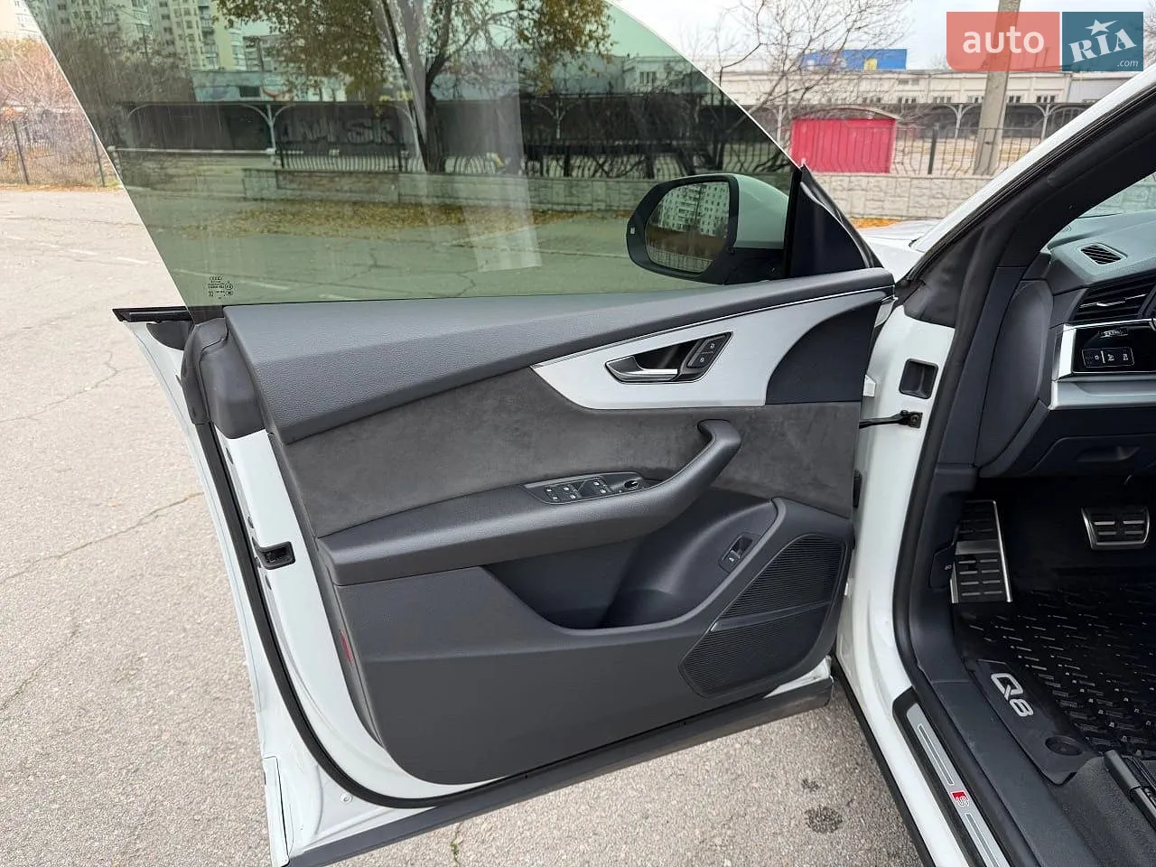 2020 Audi Q8 - мініатюра 23