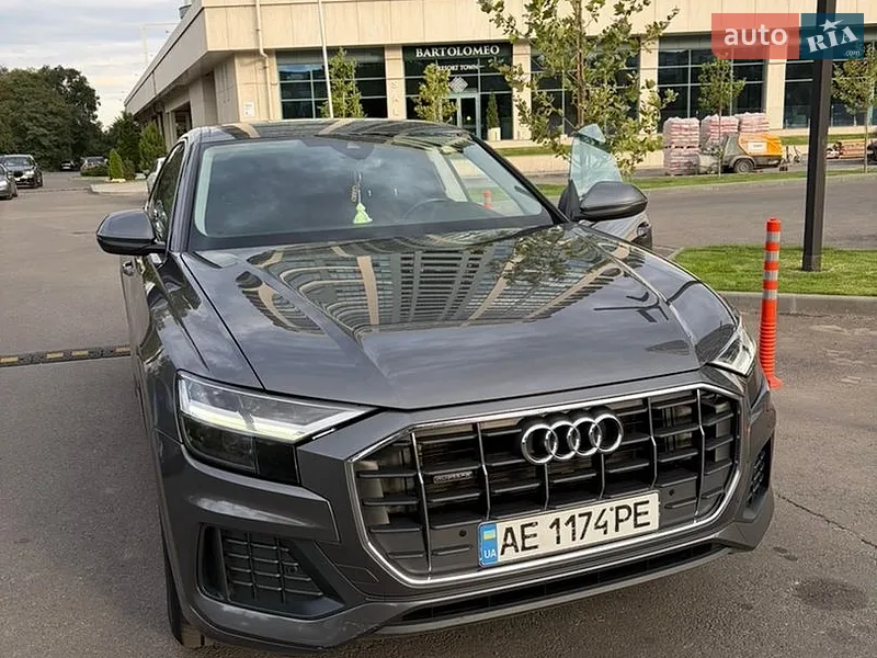Audi Q8 2021