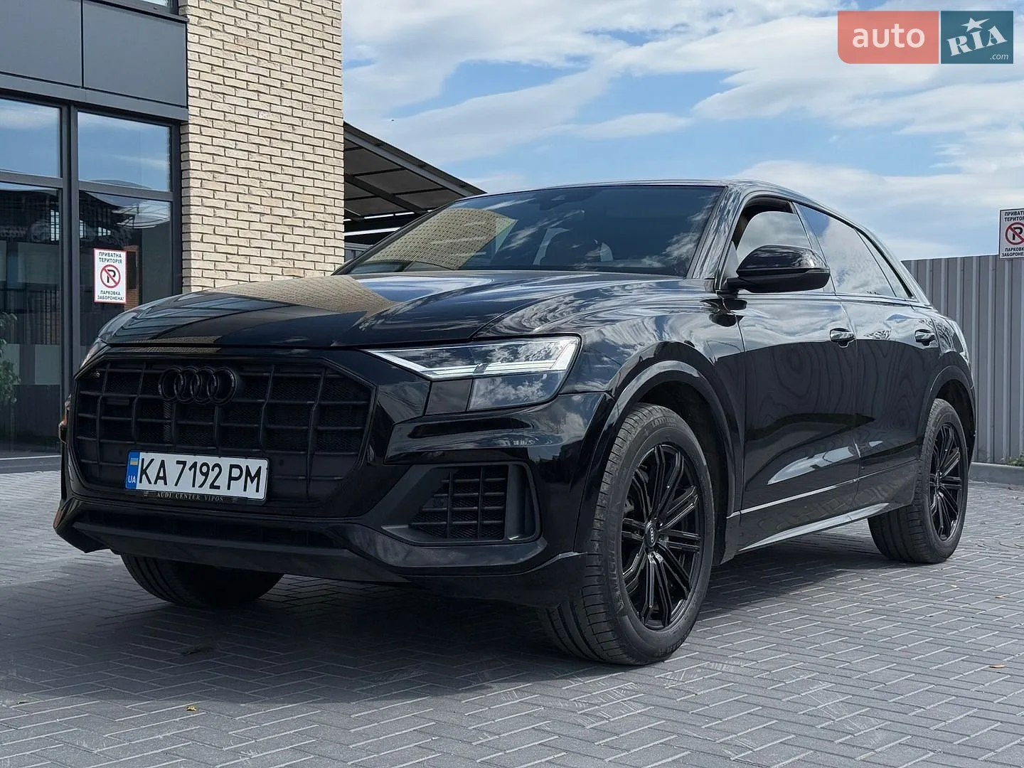 2019 Audi Q8 - фото 1