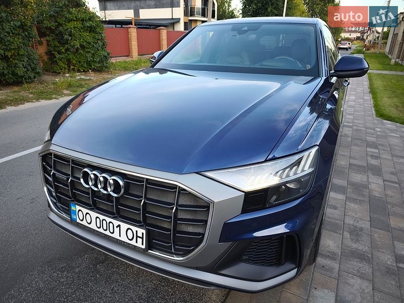 Внедорожник / Кроссовер Audi Q8 2019 в Киеве