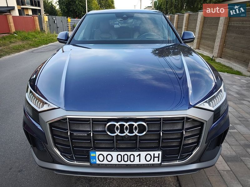 Внедорожник / Кроссовер Audi Q8 2019 в Киеве