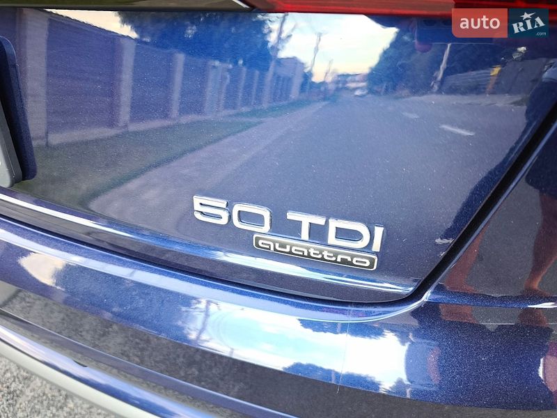 Внедорожник / Кроссовер Audi Q8 2019 в Киеве