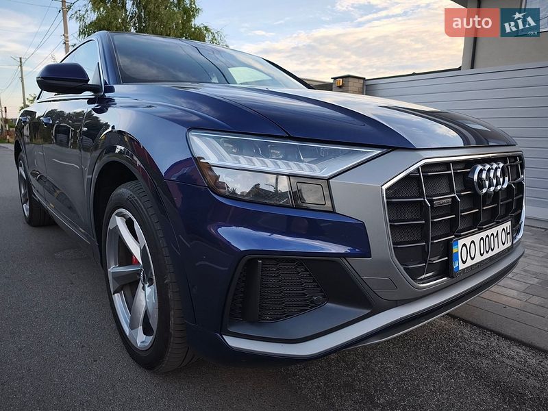 Внедорожник / Кроссовер Audi Q8 2019 в Киеве