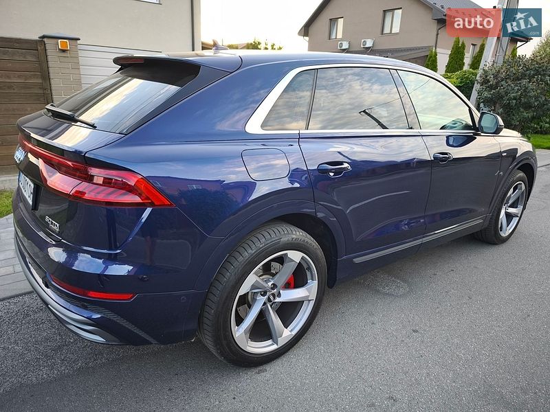 Внедорожник / Кроссовер Audi Q8 2019 в Киеве