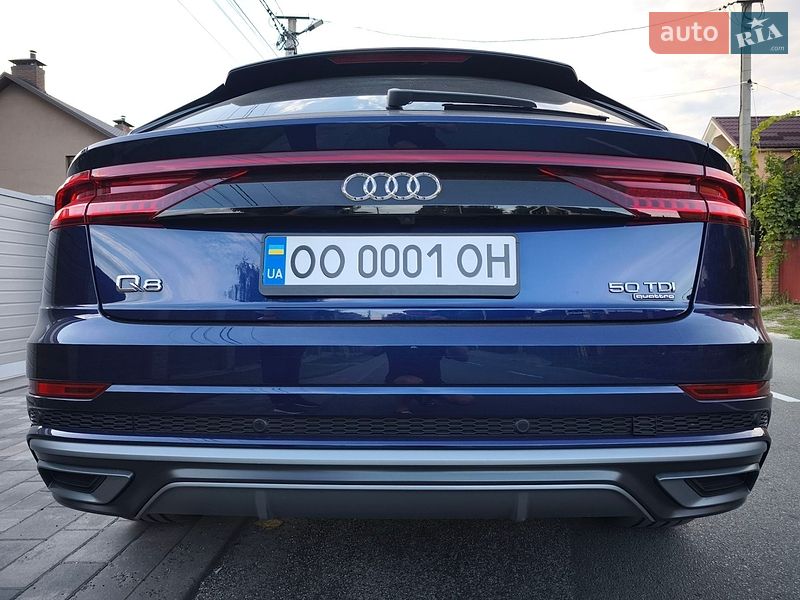 Внедорожник / Кроссовер Audi Q8 2019 в Киеве