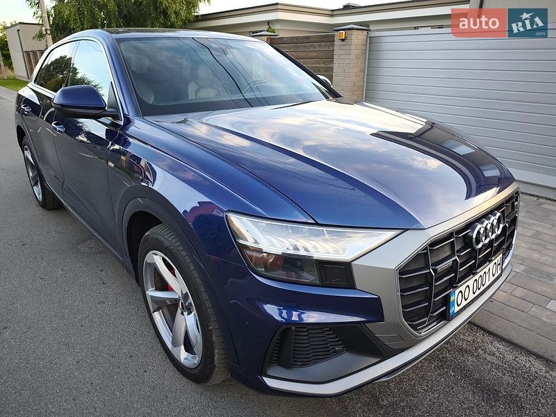 Внедорожник / Кроссовер Audi Q8 2019 в Киеве