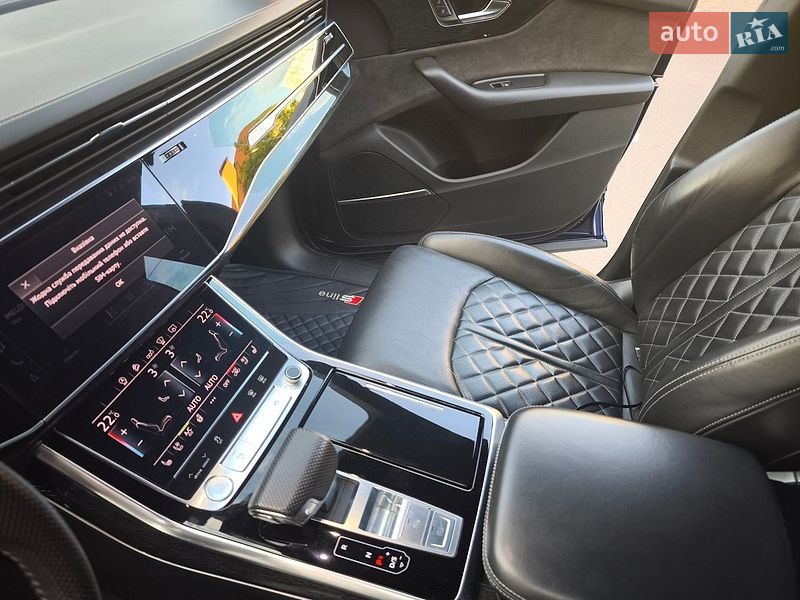 Внедорожник / Кроссовер Audi Q8 2019 в Киеве