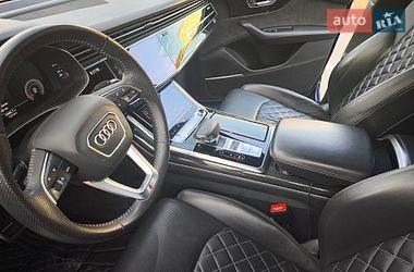 Внедорожник / Кроссовер Audi Q8 2019 в Киеве