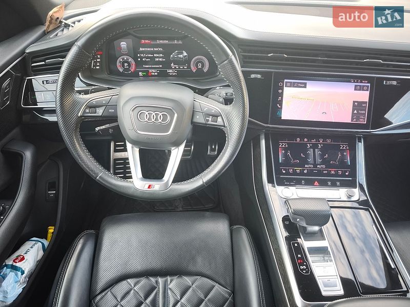 Внедорожник / Кроссовер Audi Q8 2019 в Киеве