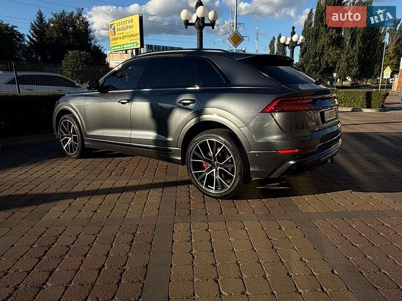 Внедорожник / Кроссовер Audi Q8 2019 в Киеве