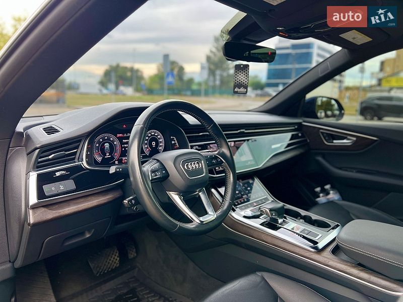 Позашляховик / Кросовер Audi Q8 2018 в Києві фото 20 Позашляховик / Кросовер Audi Q8 2018 в Києві