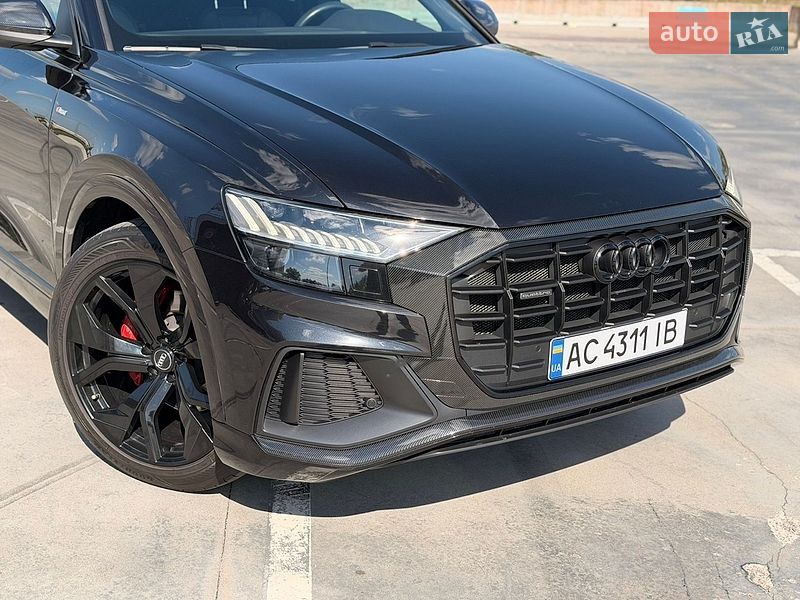 Внедорожник / Кроссовер Audi Q8 2020 в Киеве