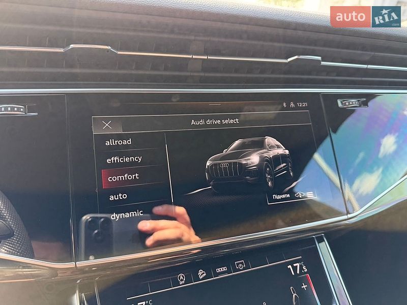 Внедорожник / Кроссовер Audi Q8 2020 в Киеве