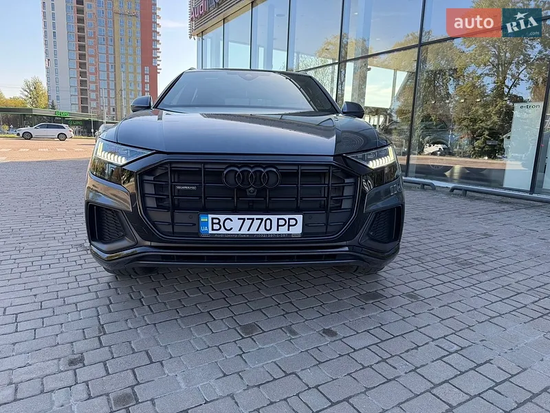 Audi Q8 2021
