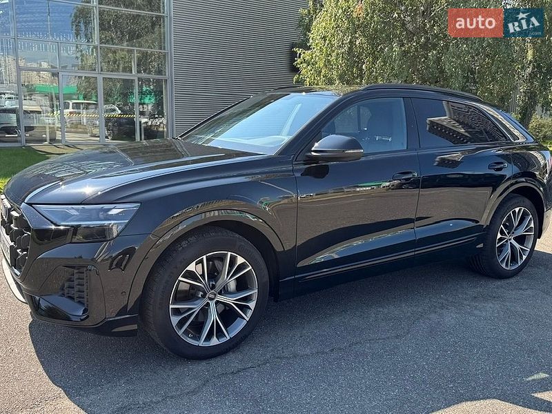 Внедорожник / Кроссовер Audi Q8 2025 в Киеве