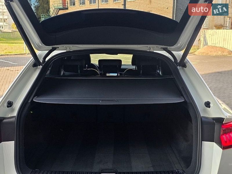 Внедорожник / Кроссовер Audi Q8 2021 в Киеве