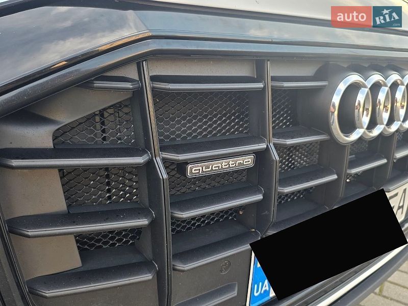 Внедорожник / Кроссовер Audi Q8 2021 в Киеве