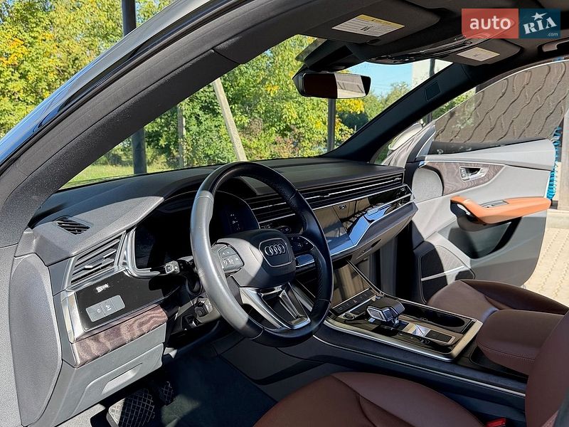 Внедорожник / Кроссовер Audi Q8 2020 в Гусятине