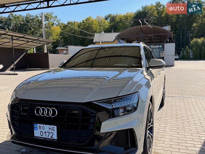 Внедорожник / Кроссовер Audi Q8 2020 в Гусятине