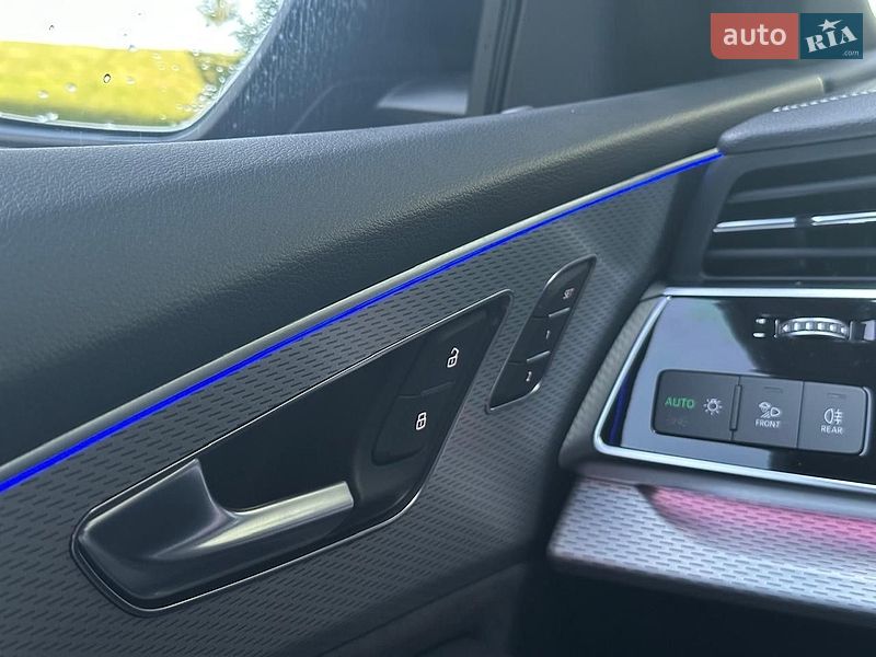 Позашляховик / Кросовер Audi Q8 2025 в Києві