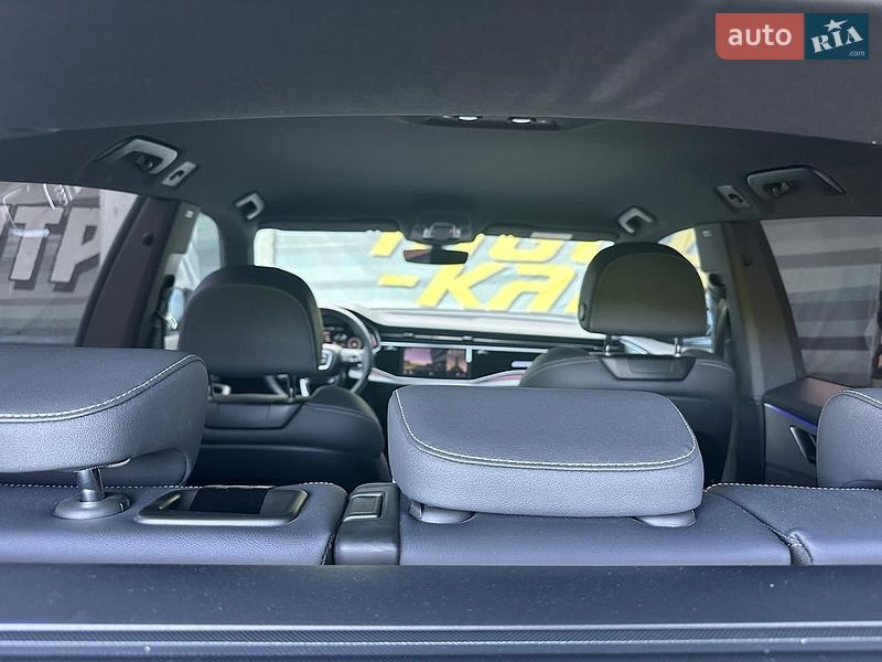 Позашляховик / Кросовер Audi Q8 2025 в Києві