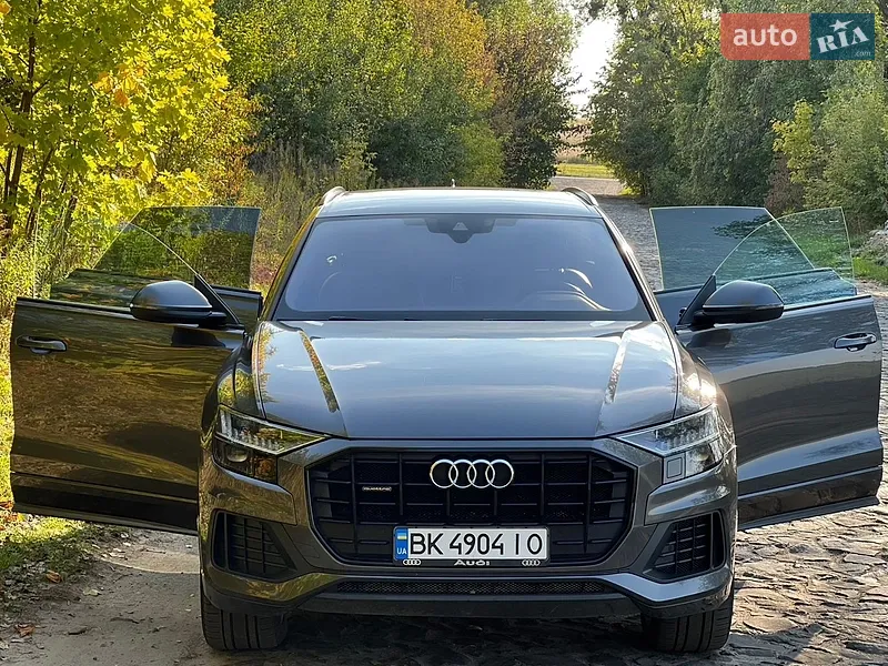 Audi Q8
