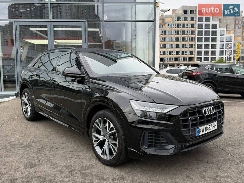 Внедорожник / Кроссовер Audi Q8 2018 в Киеве