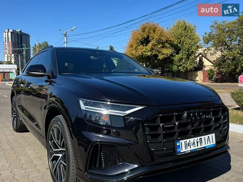 Audi Q8