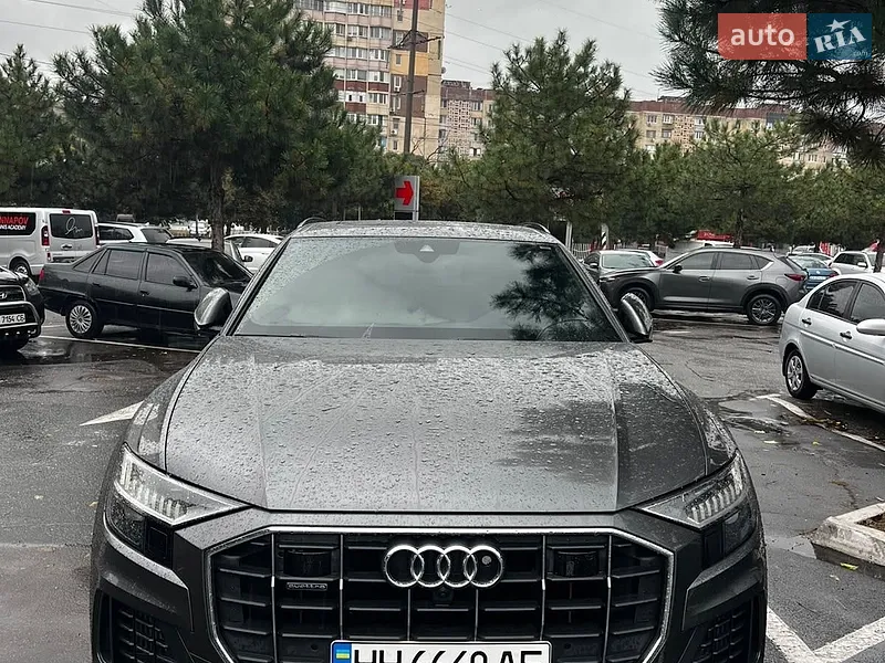 Audi Q8