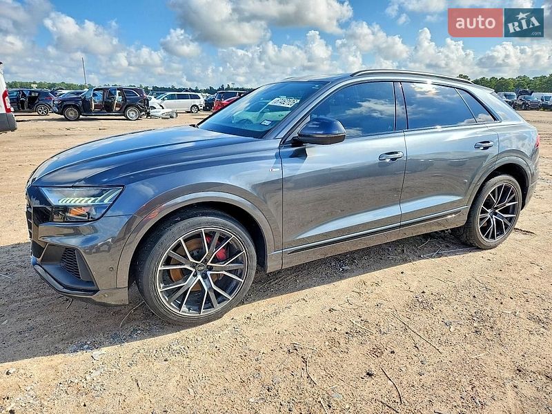 Audi Q8 2021