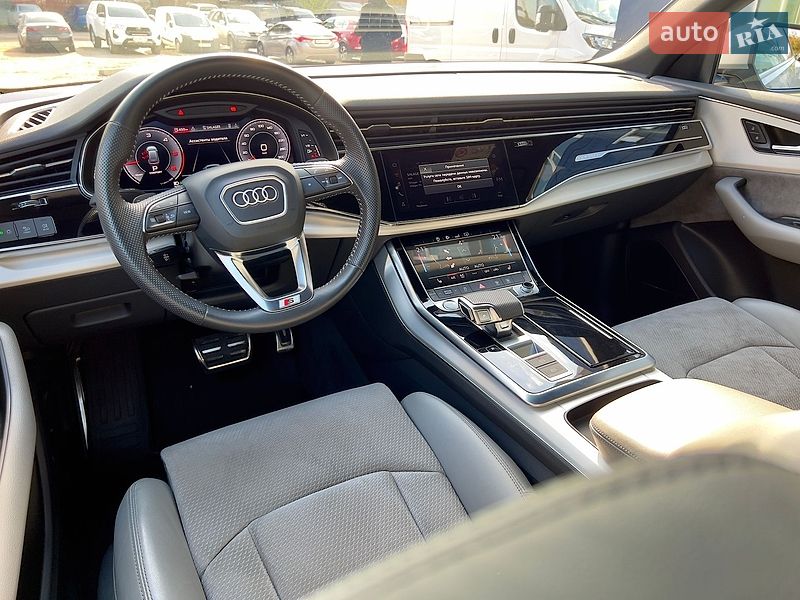 Внедорожник / Кроссовер Audi Q8 2020 в Харькове