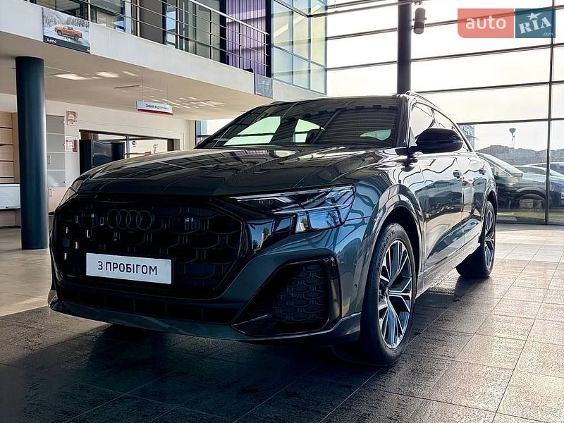 Позашляховик / Кросовер Audi Q8 2023 в Ужгороді