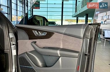 Позашляховик / Кросовер Audi Q8 2023 в Ужгороді