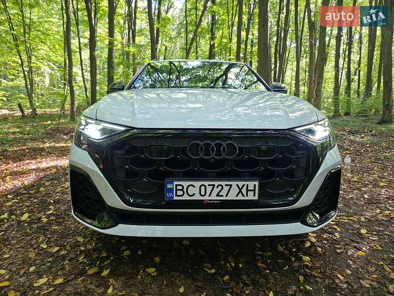 Позашляховик / Кросовер Audi Q8 2025 в Львові