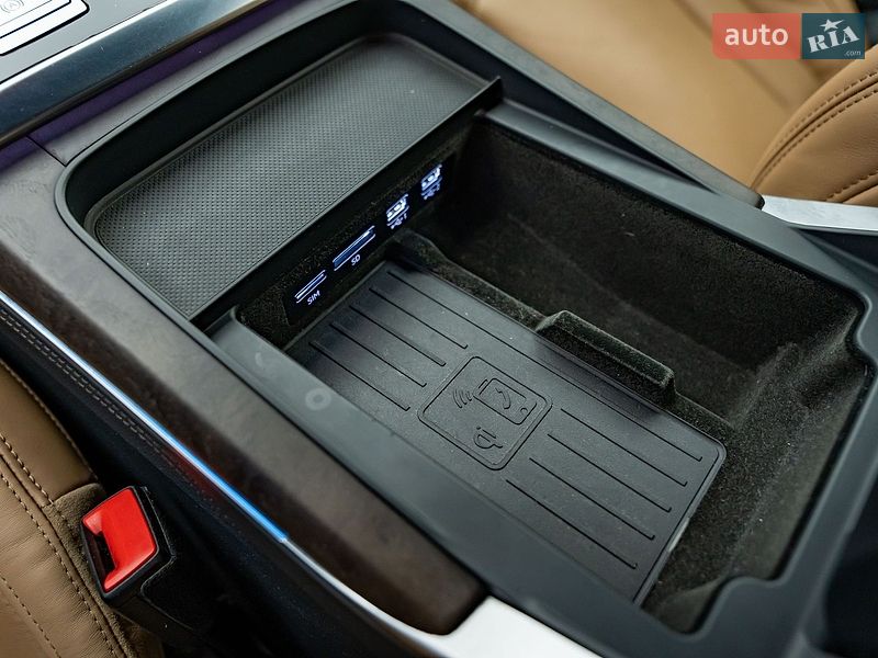 Внедорожник / Кроссовер Audi Q8 2019 в Киеве