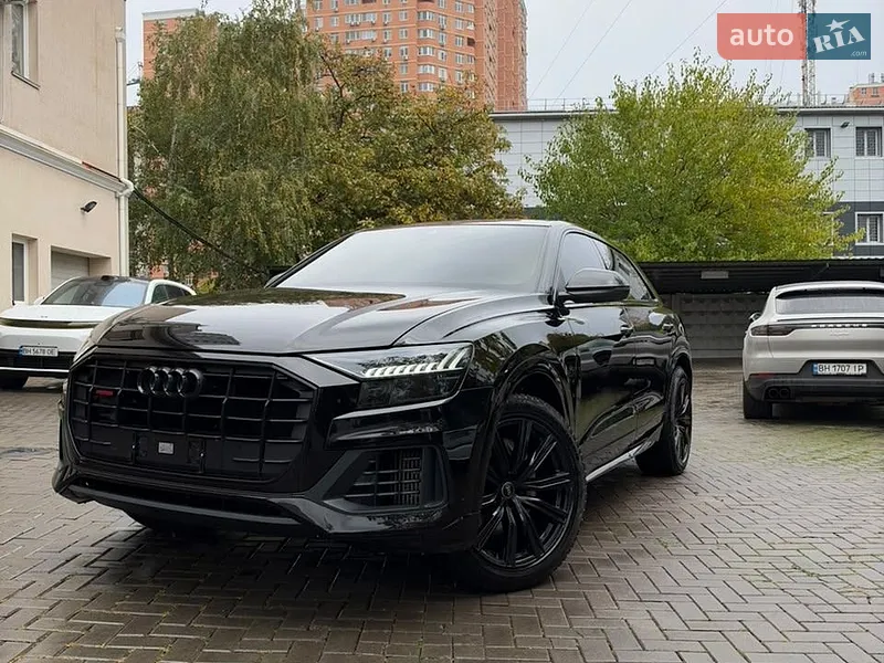 Audi Q8
