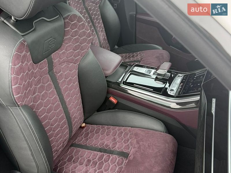 Позашляховик / Кросовер Audi Q8 2023 в Києві