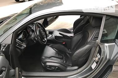 Купе Audi R8 2010 в 