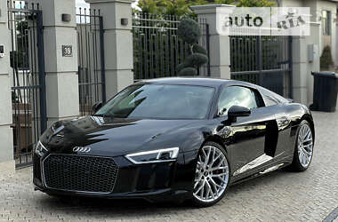 Купе Audi R8 2017 в 