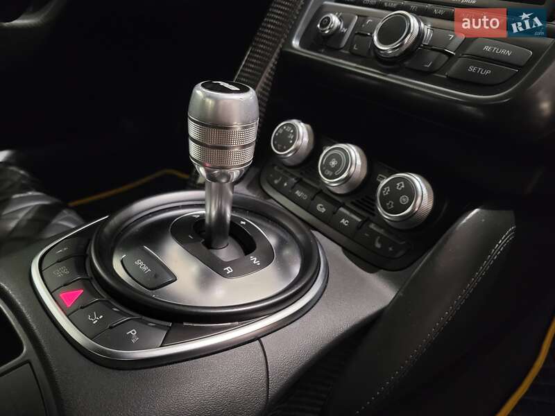 Купе Audi R8 2007 в Киеве