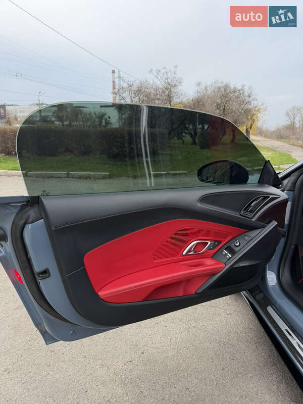 Родстер Audi R8 2020 в Дніпрі фото 24 Родстер Audi R8 2020 в Дніпрі