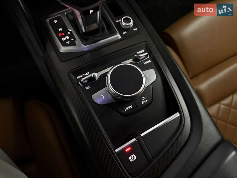 Родстер Audi R8 2017 в Києві фото 21 Родстер Audi R8 2017 в Києві