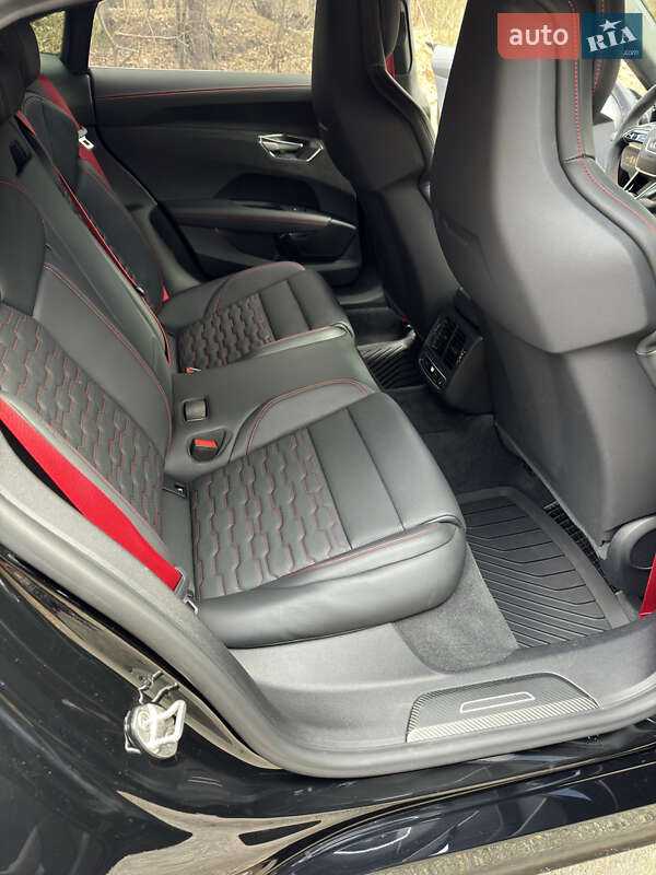 Купе Audi RS e-tron GT 2021 в Вінниці