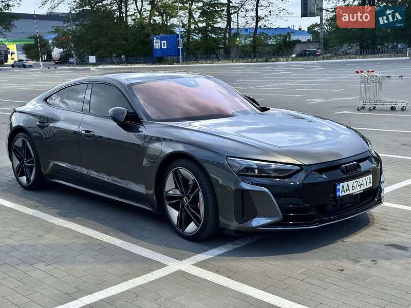 Audi RS e-tron GT 2021