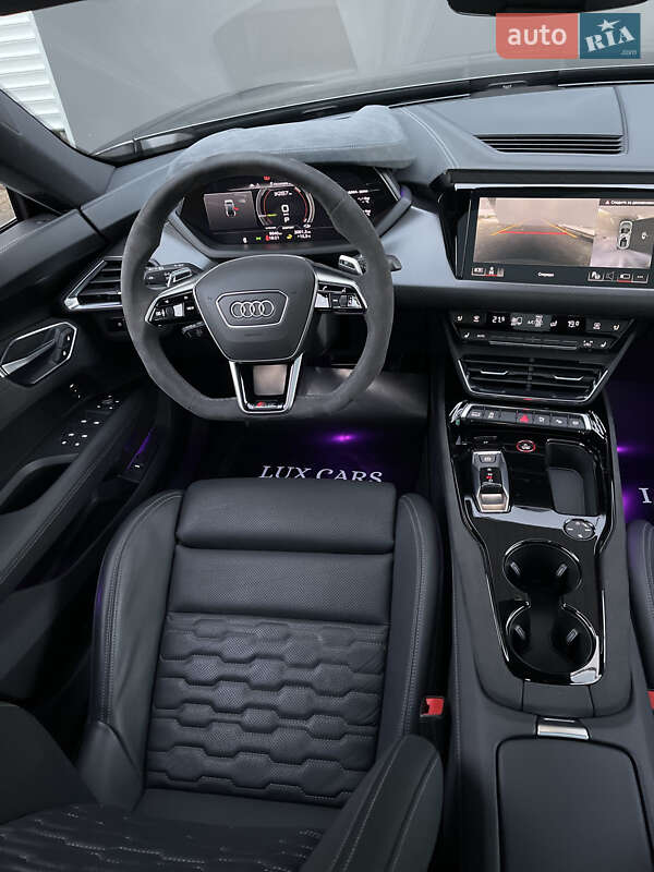 Купе Audi RS e-tron GT 2021 в Одесі